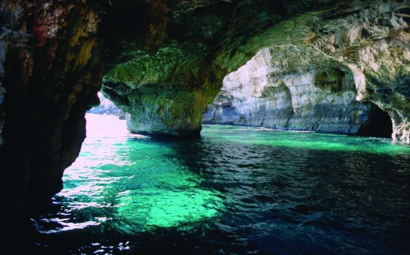 Blue Cave & Six Islands Full-Day Private Boat Tour