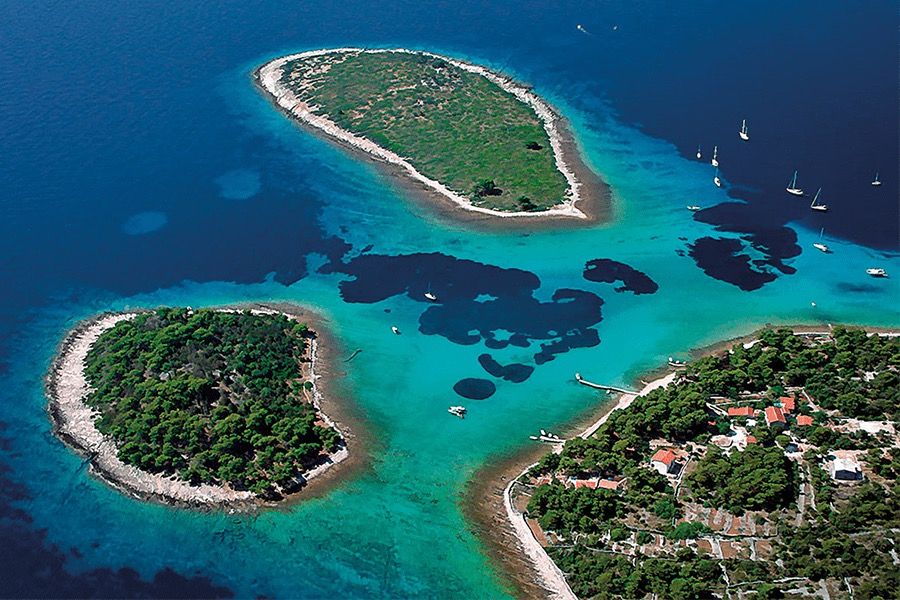 Blue Lagoon, Trogir & Šolta Half-Day Private Boat Tour