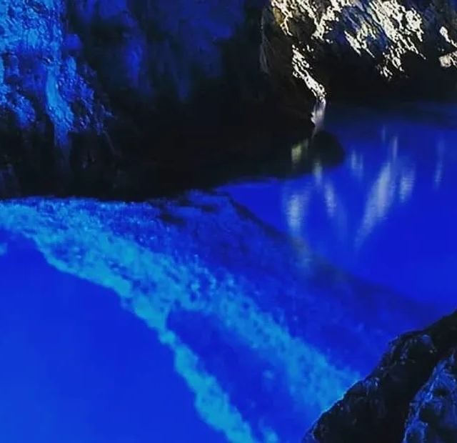 Private Blue Cave & Vis Island Boat Tour from Split